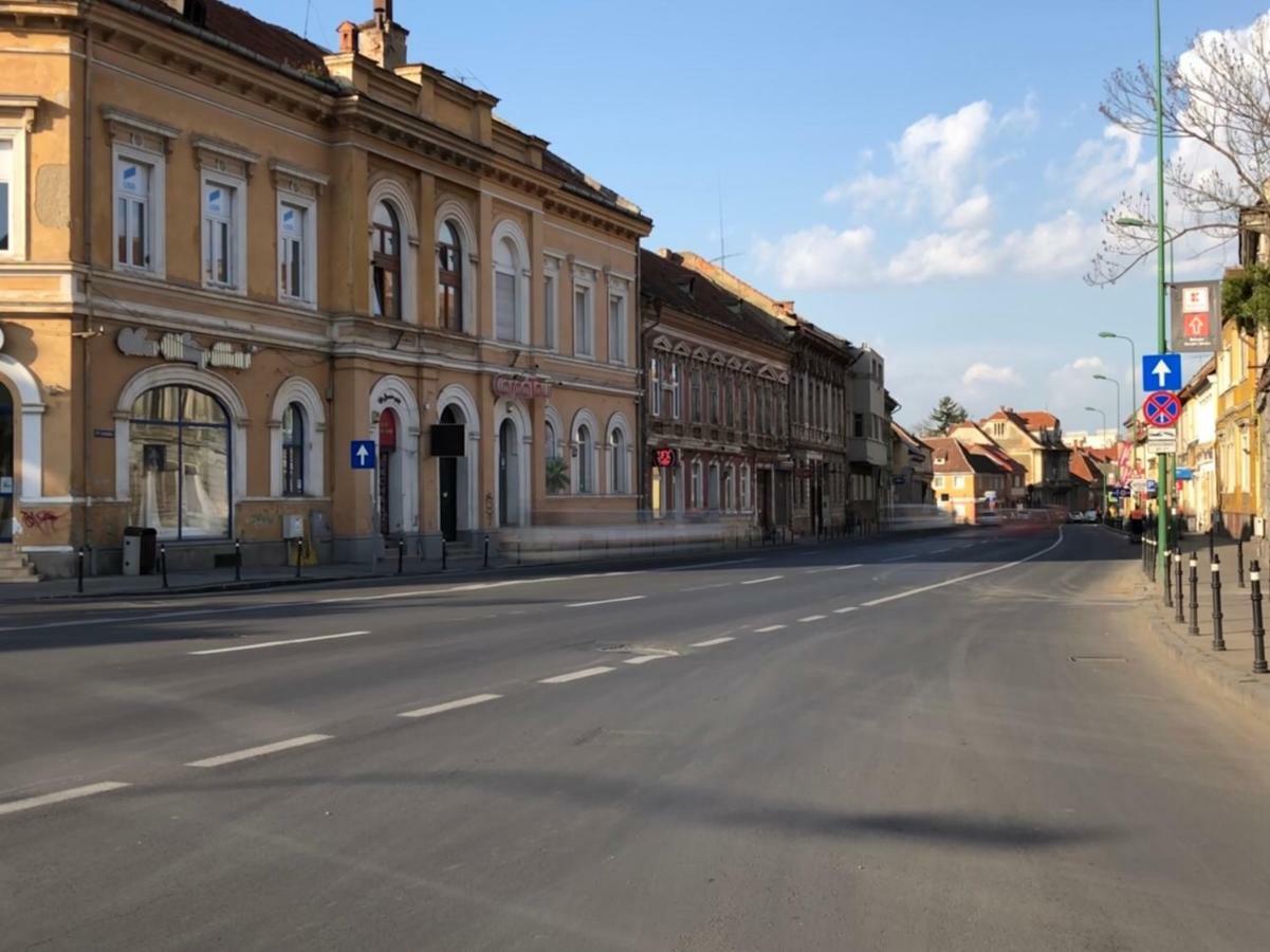 Stayplay Center Theater Braşov Exteriör bild